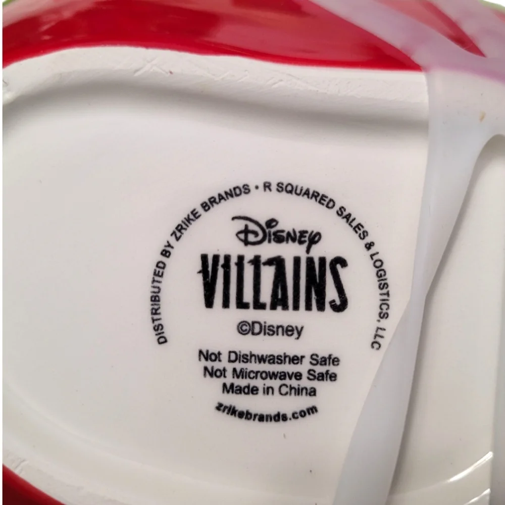 NWT Disney Villains Poison Apple Measuring Cups Set of 4 Hand Painted Ceramic